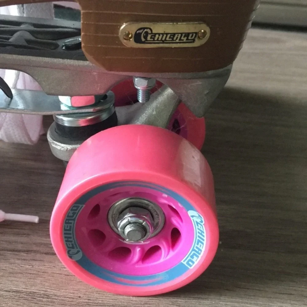 🔥🔥🔥Roller skates Chicago🔥🔥🔥 - Picture 2 of 9